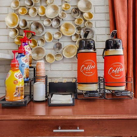 Econo Lodge Creedmoor Eksteriør bilde
